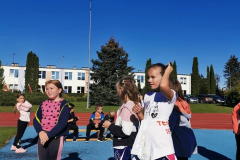 Skolēni sporta dienā